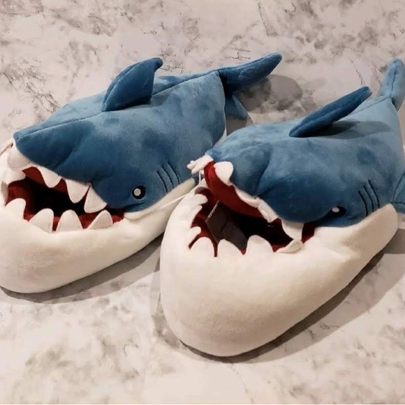 Cat & Jack Shark Slippers Kids Size Small (13/1) - Picture 2 of 5